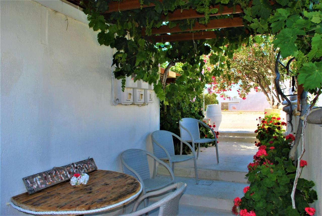 Deluxe Studios&Suites Ageri-Milos Adamantas  Exterior foto